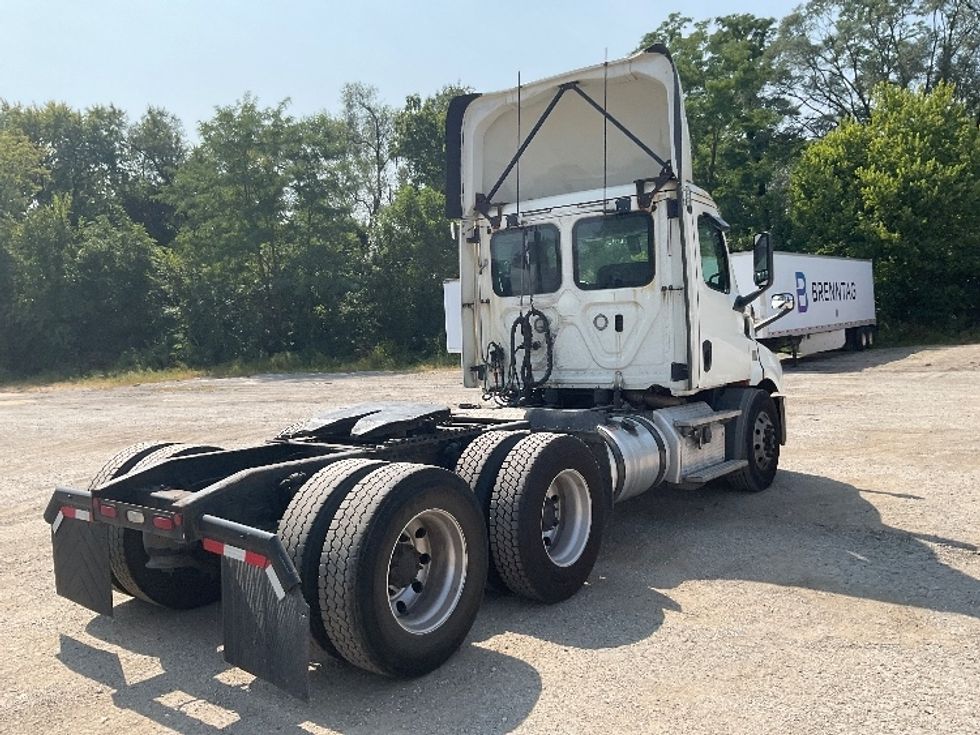 Day Cab Tractor-Heavy Duty Tractors-Freightliner-2019-T11664ST-East Chicago-IN-241,509\n\t\tmiles-$ 64,000 - Image 7
