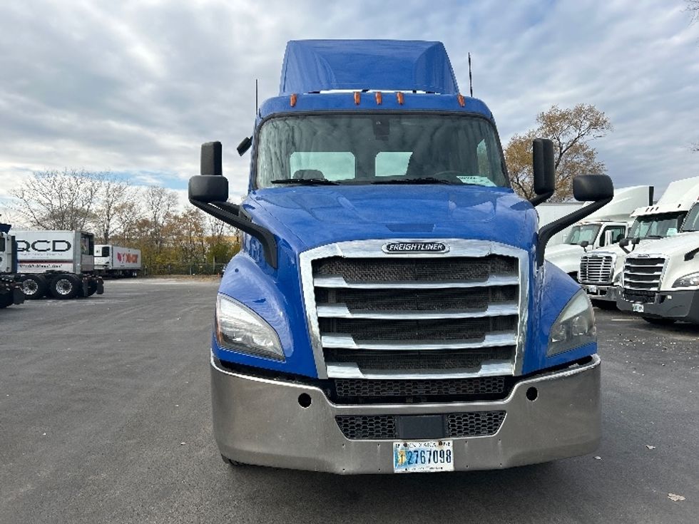 Day Cab Tractor-Heavy Duty Tractors-Freightliner-2019-T11664ST-East Chicago-IN-248,589\n\t\tmiles-$ 49,250 - Image 2