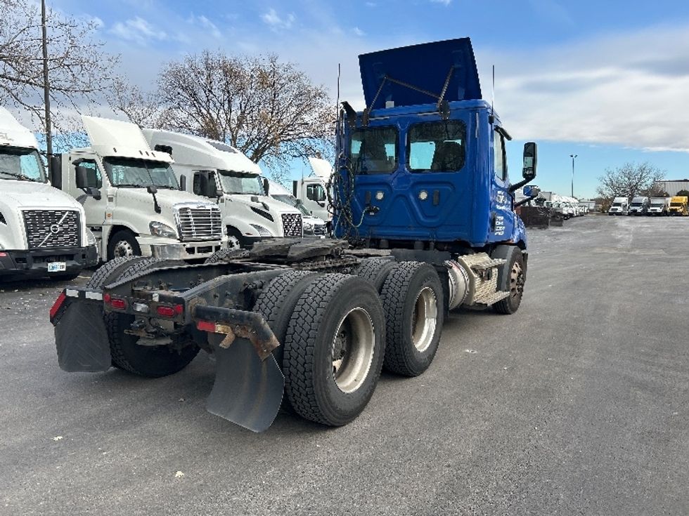 Day Cab Tractor-Heavy Duty Tractors-Freightliner-2019-T11664ST-East Chicago-IN-248,589\n\t\tmiles-$ 49,250 - Image 6