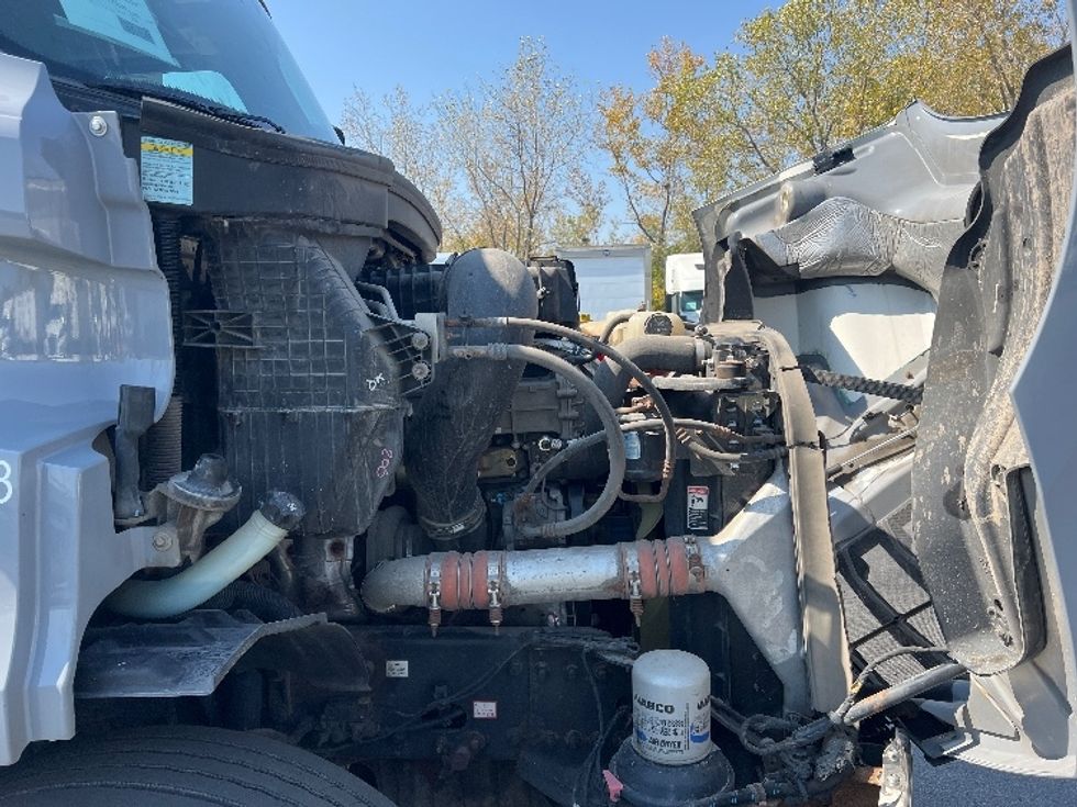 Day Cab Tractor-Heavy Duty Tractors-Freightliner-2019-T11664ST-East Chicago-IN-316,731\n\t\tmiles-$ 58,000 - Image 15