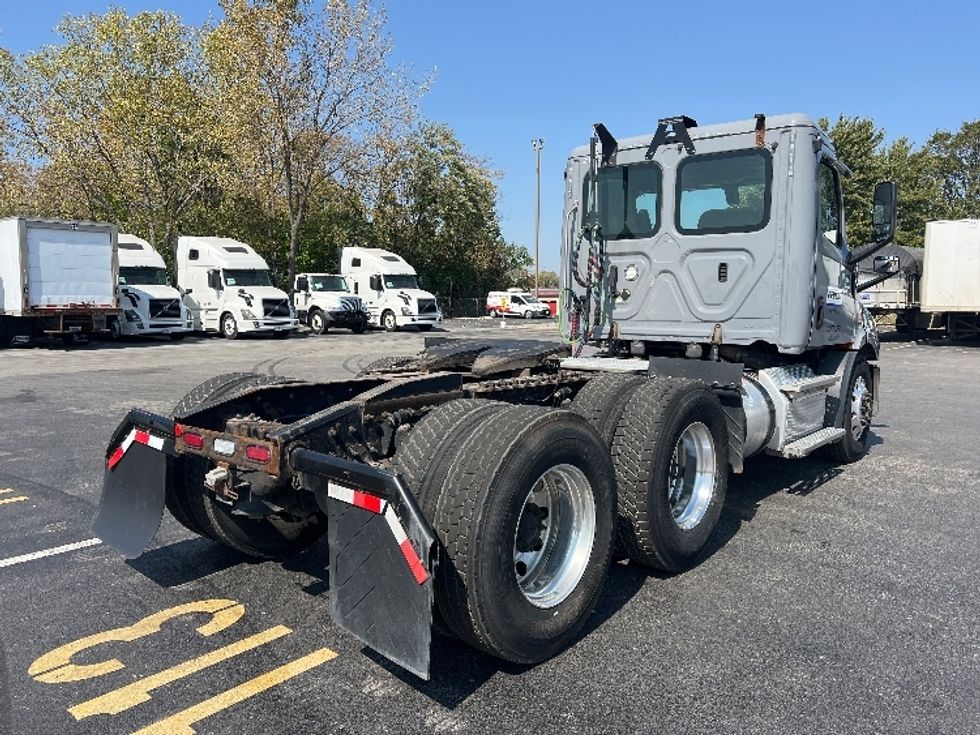 Day Cab Tractor-Heavy Duty Tractors-Freightliner-2019-T11664ST-East Chicago-IN-316,731\n\t\tmiles-$ 58,000 - Image 7