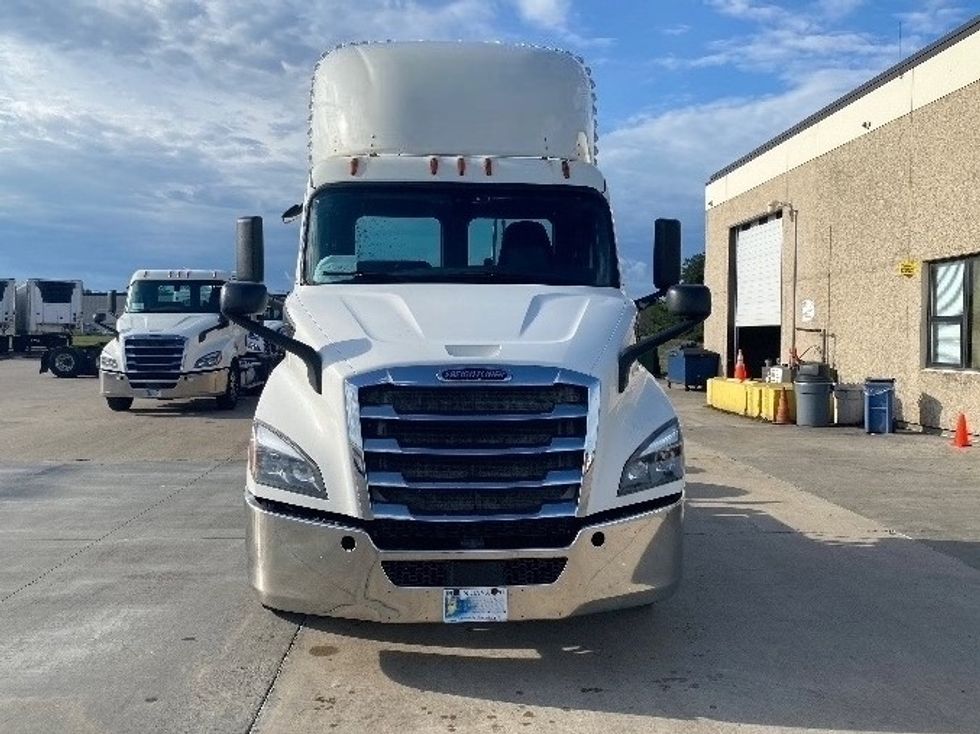 Day Cab Tractor-Heavy Duty Tractors-Freightliner-2019-T11664ST-East Chicago-IN-482,490\n\t\tmiles-$ 47,250 - Image 2