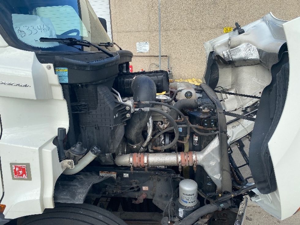 Day Cab Tractor-Heavy Duty Tractors-Freightliner-2019-T11664ST-East Chicago-IN-491,885\n\t\tmiles-$ 46,250 - Image 15