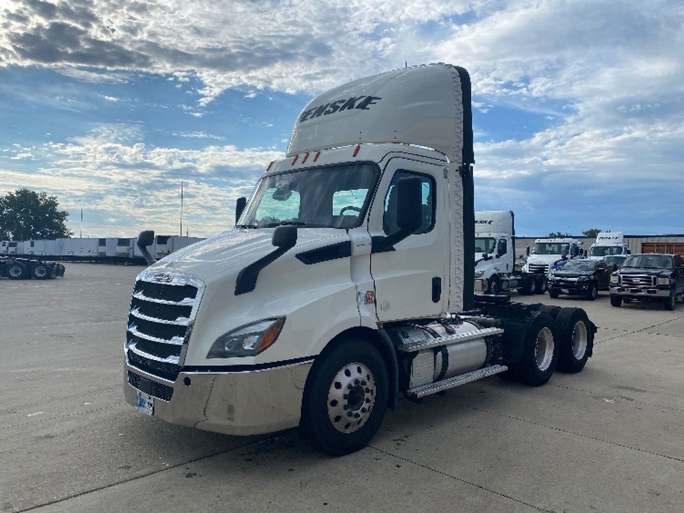 Day Cab Tractor-Heavy Duty Tractors-Freightliner-2019-T11664ST-East Chicago-IN-491,885\n\t\tmiles-$ 46,250 - Image 3