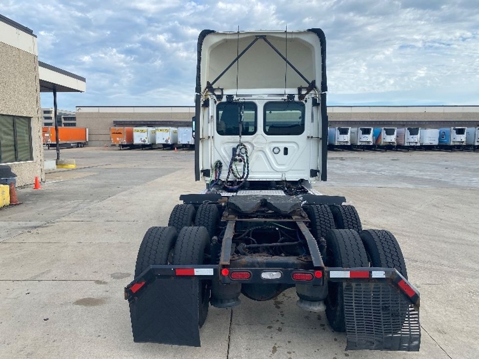 Day Cab Tractor-Heavy Duty Tractors-Freightliner-2019-T11664ST-East Chicago-IN-491,885\n\t\tmiles-$ 46,250 - Image 6