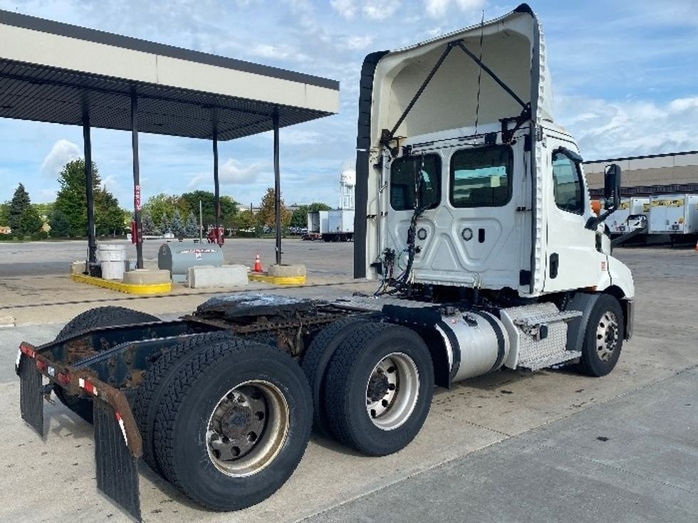 Day Cab Tractor-Heavy Duty Tractors-Freightliner-2019-T11664ST-East Chicago-IN-510,600\n\t\tmiles-$ 44,500 - Image 7