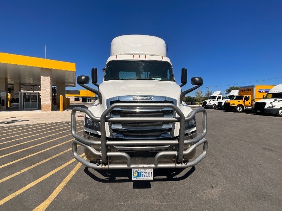 Day Cab Tractor-Heavy Duty Tractors-Freightliner-2019-T11664ST-East Chicago-IN-541,376\n\t\tmiles-$ 41,500 - Image 2