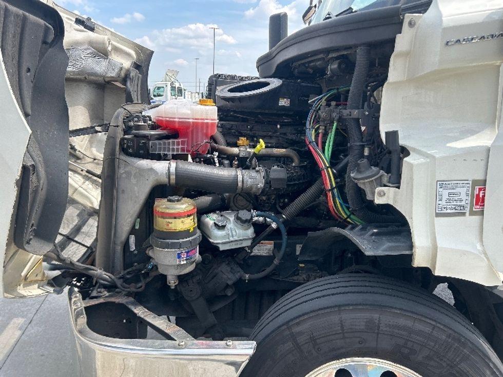 Day Cab Tractor-Heavy Duty Tractors-Freightliner-2019-T11664ST-East Chicago-IN-552,793\n\t\tmiles-$ 40,500 - Image 16