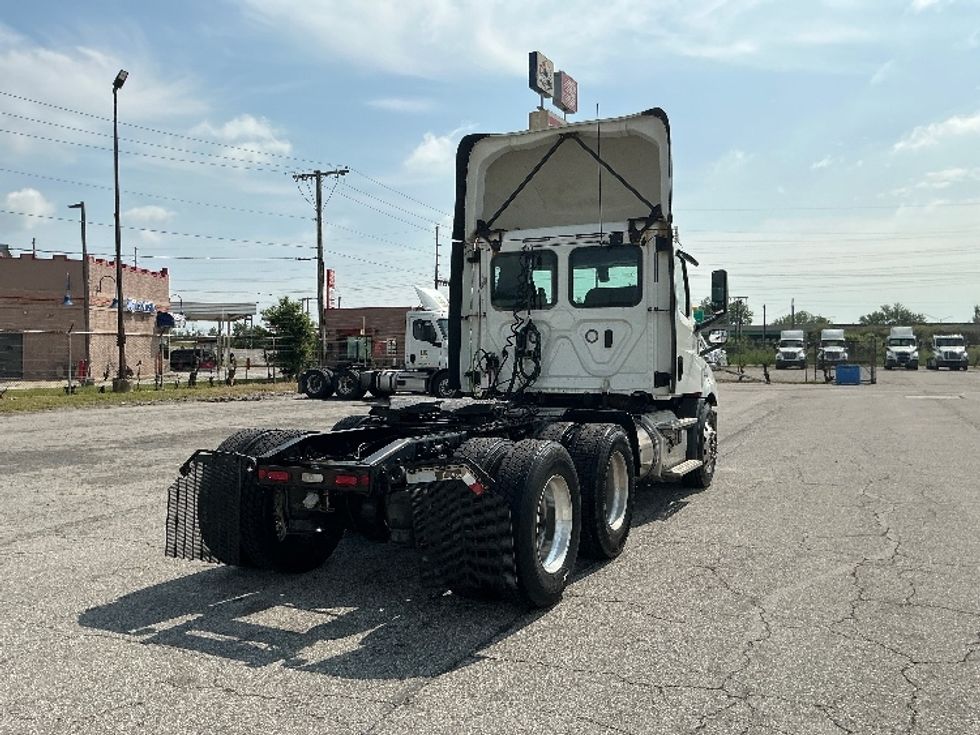 Day Cab Tractor-Heavy Duty Tractors-Freightliner-2019-T11664ST-East Chicago-IN-667,533\n\t\tmiles-$ 25,250 - Image 7