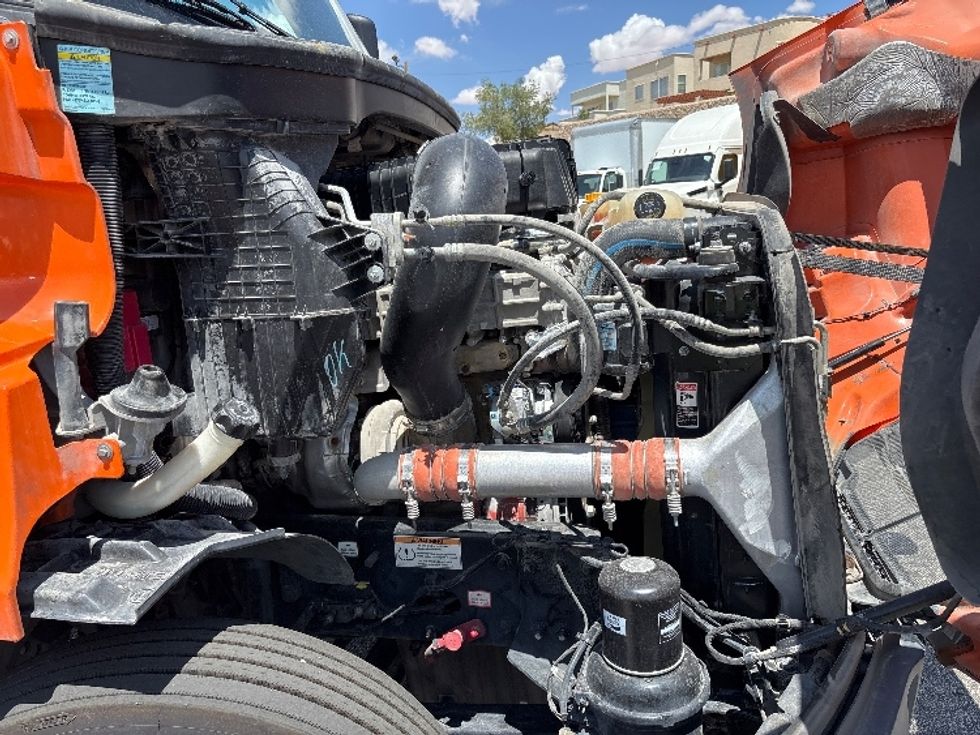 Day Cab Tractor-Heavy Duty Tractors-Freightliner-2019-T11664ST-El Paso-TX-268,086\n\t\tmiles-$ 50,750 - Image 14