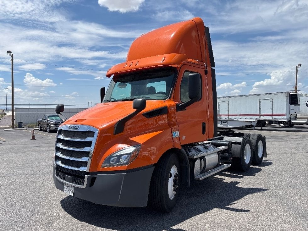 Day Cab Tractor-Heavy Duty Tractors-Freightliner-2019-T11664ST-El Paso-TX-268,086\n\t\tmiles-$ 50,750 - Image 3
