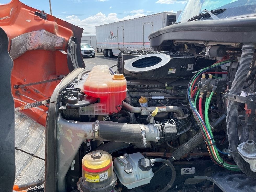 Day Cab Tractor-Heavy Duty Tractors-Freightliner-2019-T11664ST-El Paso-TX-400,746\n\t\tmiles-$ 42,500 - Image 15