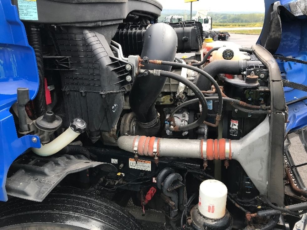 Day Cab Tractor-Heavy Duty Tractors-Freightliner-2019-T11664ST-Flower Mound-TX-336,319\n\t\tmiles-$ 45,000 - Image 15
