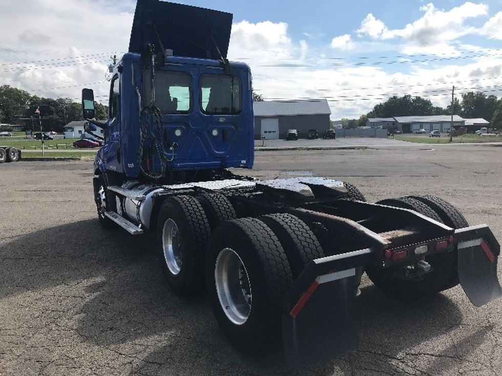 Day Cab Tractor-Heavy Duty Tractors-Freightliner-2019-T11664ST-Fredonia-NY-318,478\n\t\tmiles-$ 40,750 - Image 5