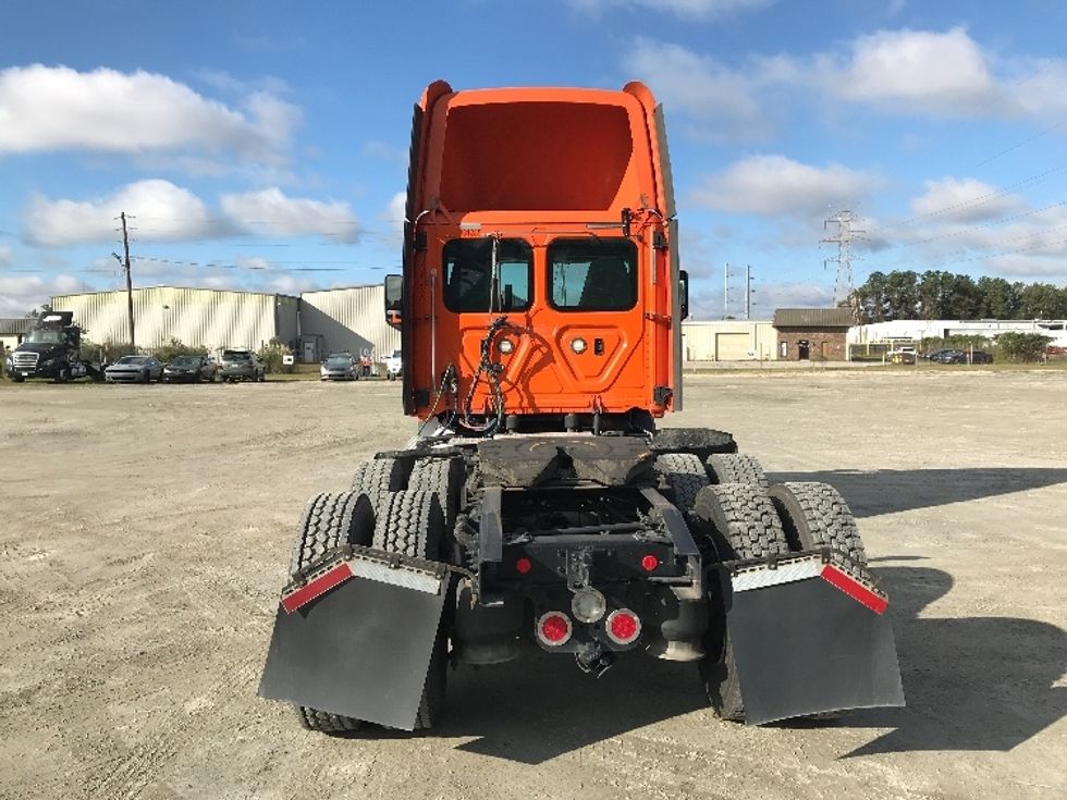 Day Cab Tractor-Heavy Duty Tractors-Freightliner-2019-T11664ST-Garden City-GA-522,193\n\t\tmiles-$ 38,250 - Image 19
