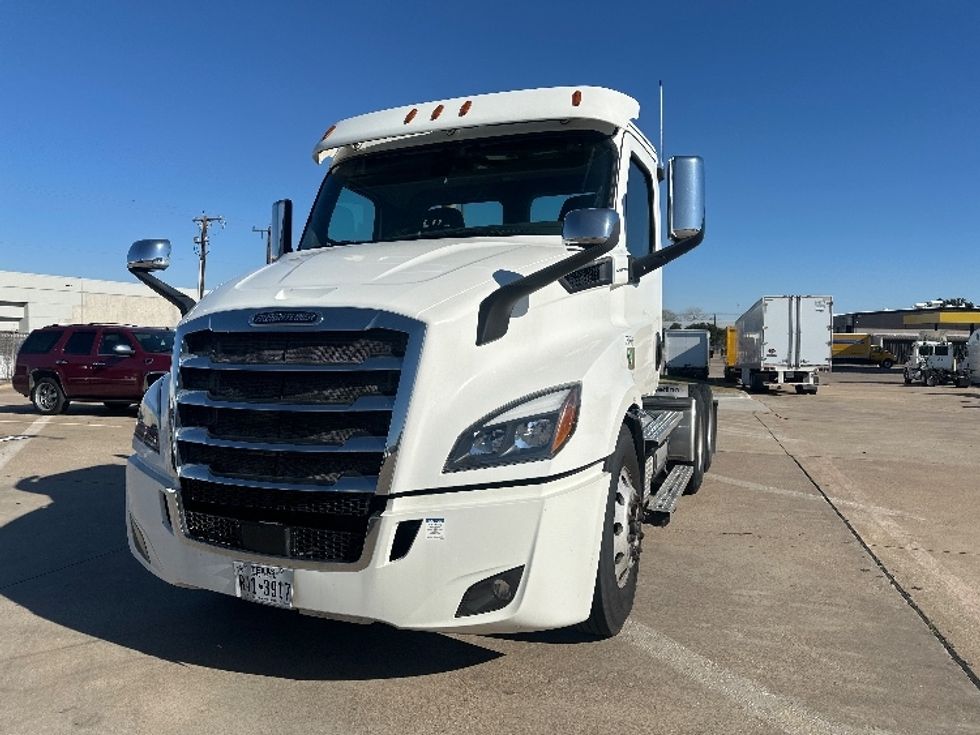 Day Cab Tractor-Heavy Duty Tractors-Freightliner-2019-T11664ST-Grand Prairie-TX-605,724\n\t\tmiles-$ 37,250 - Image 3