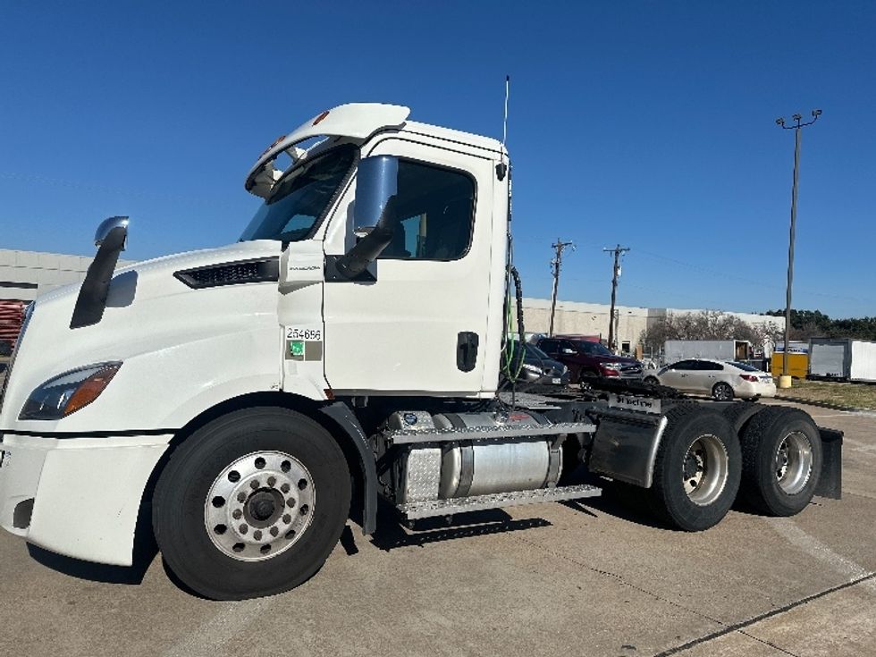 Day Cab Tractor-Heavy Duty Tractors-Freightliner-2019-T11664ST-Grand Prairie-TX-605,724\n\t\tmiles-$ 37,250 - Image 4