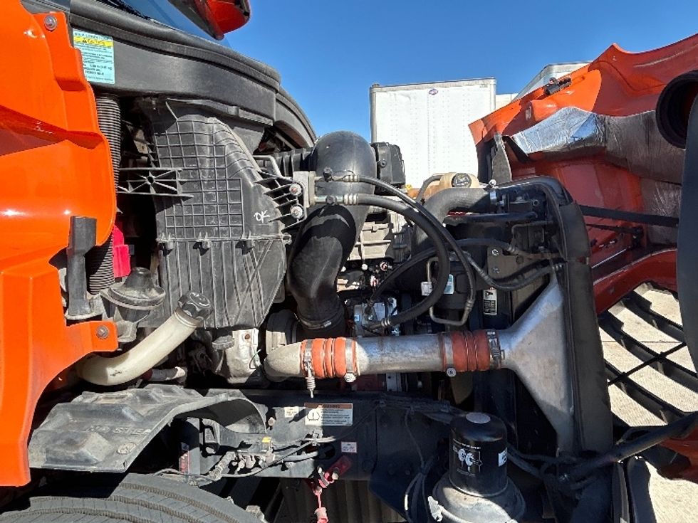 Day Cab Tractor-Heavy Duty Tractors-Freightliner-2019-T11664ST-Houston-TX-189,399\n\t\tmiles-$ 51,750 - Image 15