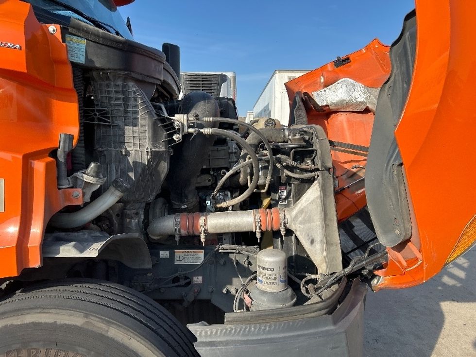 Day Cab Tractor-Heavy Duty Tractors-Freightliner-2019-T11664ST-Houston-TX-241,942\n\t\tmiles-$ 48,750 - Image 15