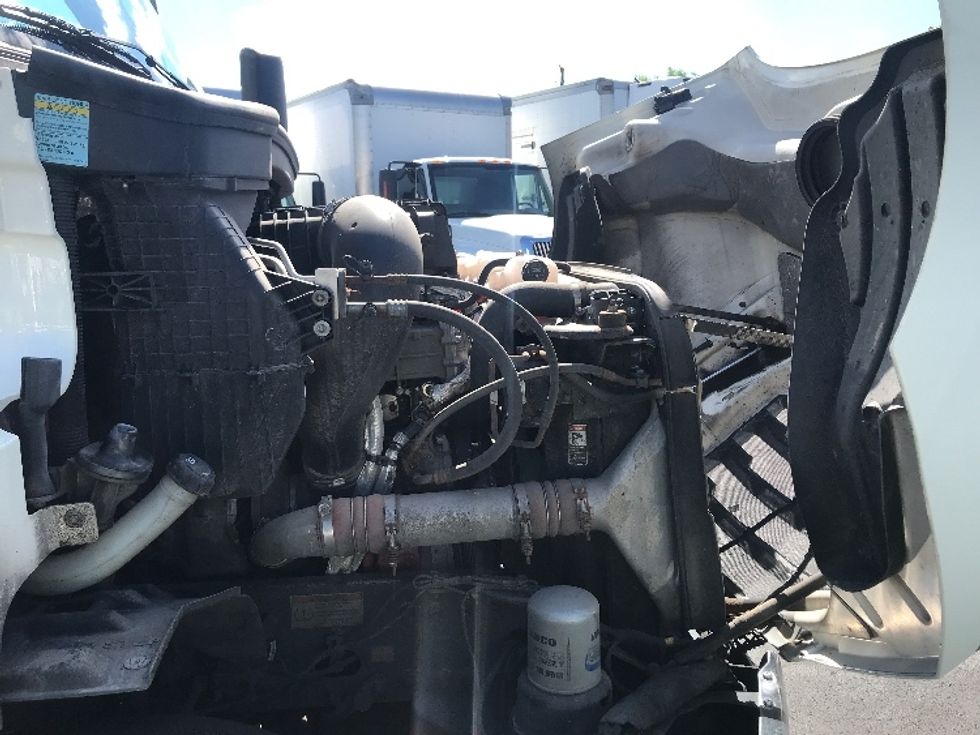 Day Cab Tractor-Heavy Duty Tractors-Freightliner-2019-T11664ST-Indianapolis-IN-555,356\n\t\tmiles-$ 41,000 - Image 15