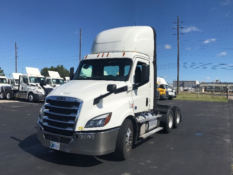 Day Cab Tractor-Heavy Duty Tractors-Freightliner-2019-T11664ST-Indianapolis-IN-555,356\n\t\tmiles-$ 41,000 - Image 3