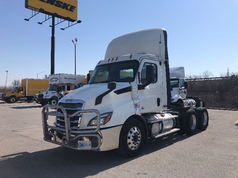 Day Cab Tractor-Heavy Duty Tractors-Freightliner-2019-T11664ST-Indianapolis-IN-566,059\n\t\tmiles-$ 36,250 - Image 3