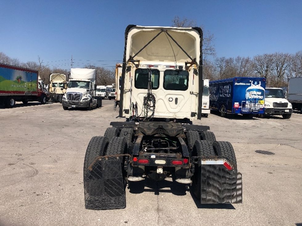 Day Cab Tractor-Heavy Duty Tractors-Freightliner-2019-T11664ST-Indianapolis-IN-566,059\n\t\tmiles-$ 36,250 - Image 6