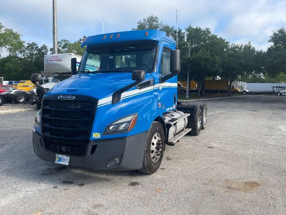 Day Cab Tractor-Heavy Duty Tractors-Freightliner-2019-T11664ST-Jacksonville-FL-309,871\n\t\tmiles-$ 50,500 - Image 3