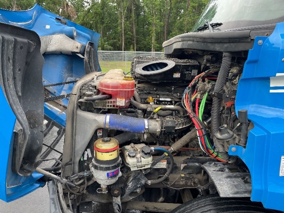 Day Cab Tractor-Heavy Duty Tractors-Freightliner-2019-T11664ST-Jacksonville-FL-317,654\n\t\tmiles-$ 50,250 - Image 16