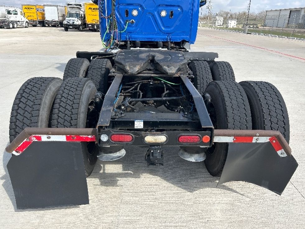 Day Cab Tractor-Heavy Duty Tractors-Freightliner-2019-T11664ST-Katy-TX-283,291\n\t\tmiles-$ 48,750 - Image 6