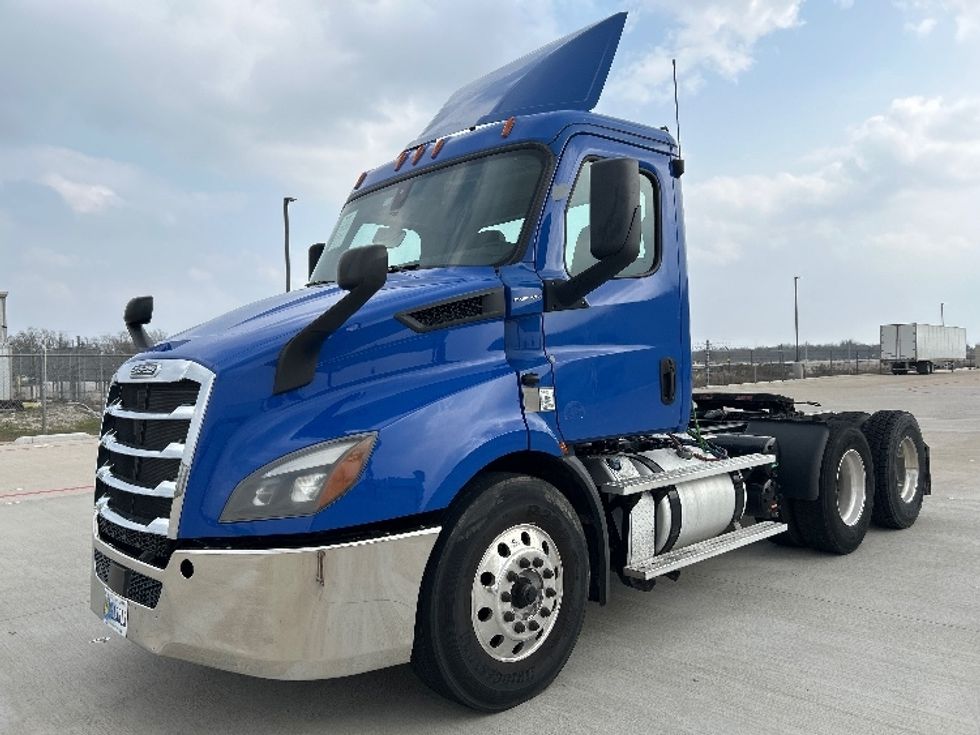 Day Cab Tractor-Heavy Duty Tractors-Freightliner-2019-T11664ST-Katy-TX-288,851\n\t\tmiles-$ 48,500 - Image 3