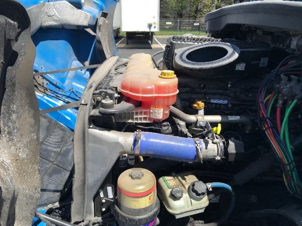 Day Cab Tractor-Heavy Duty Tractors-Freightliner-2019-T11664ST-Lancaster-PA-268,906\n\t\tmiles-$ 48,500 - Image 16