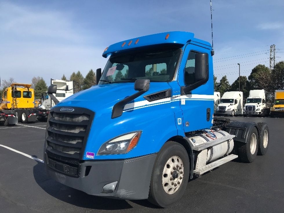 2019 Freightliner Cascadia 116" Day cab photo 3