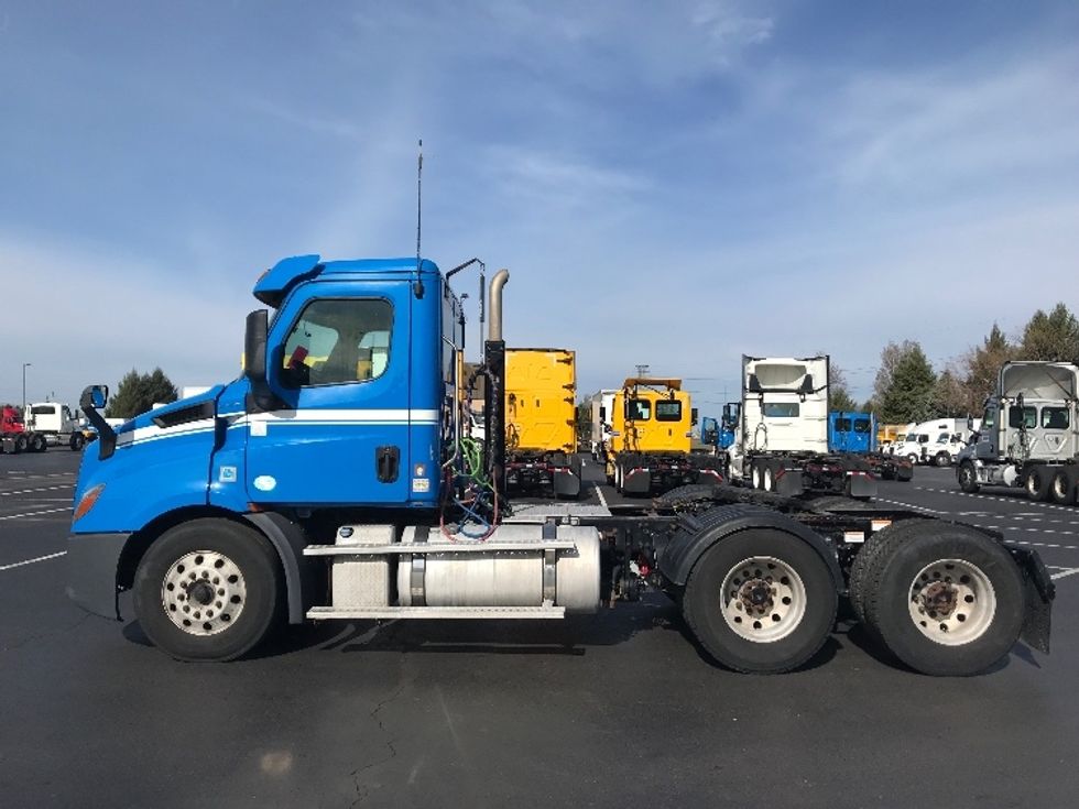 2019 Freightliner Cascadia 116" Day cab photo 4