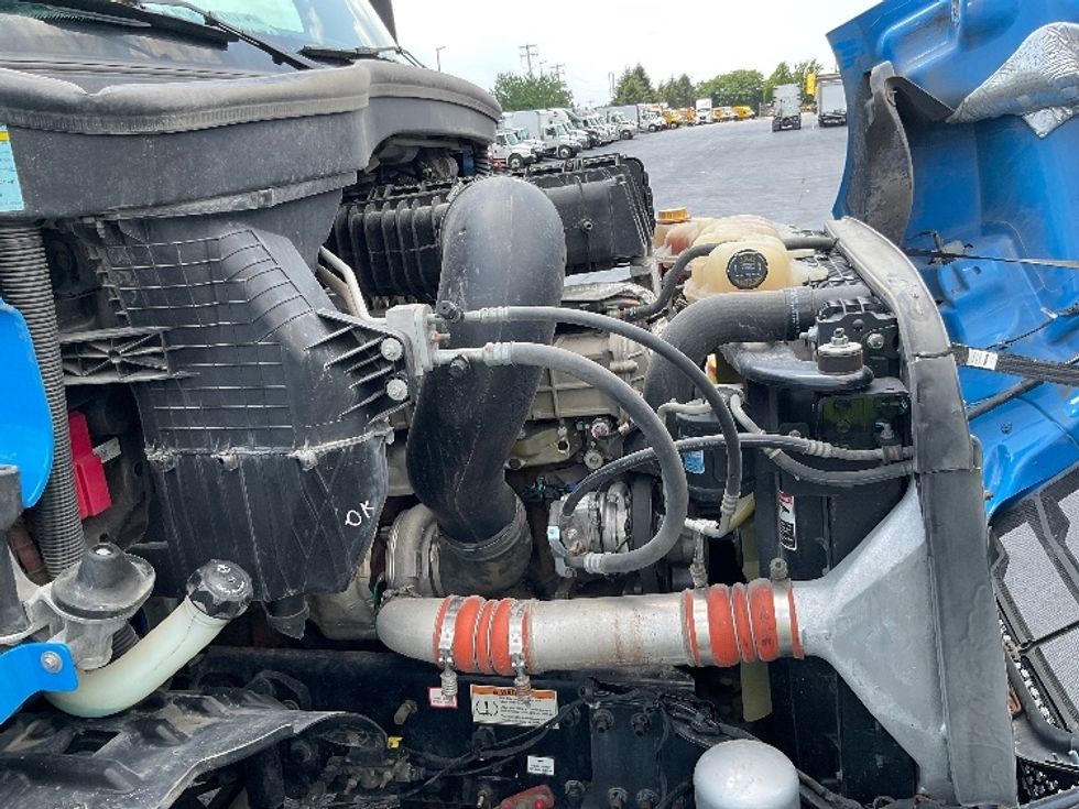 Day Cab Tractor-Heavy Duty Tractors-Freightliner-2019-T11664ST-Lancaster-PA-409,309\n\t\tmiles-$ 41,000 - Image 15