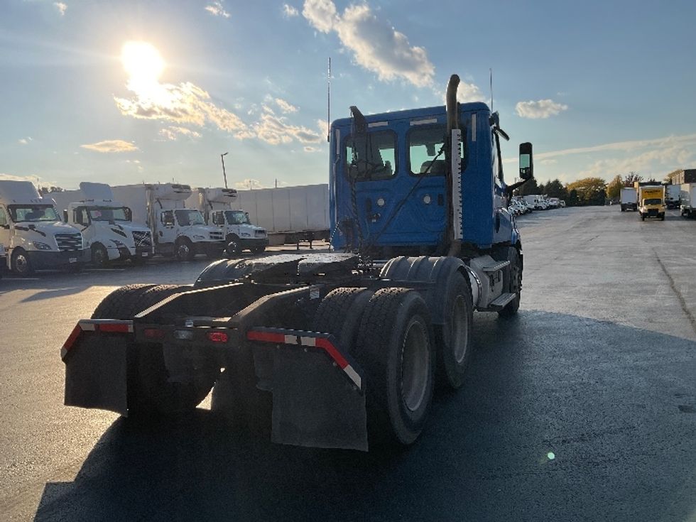 Day Cab Tractor-Heavy Duty Tractors-Freightliner-2019-T11664ST-Lancaster-PA-602,517\n\t\tmiles-$ 25,250 - Image 7