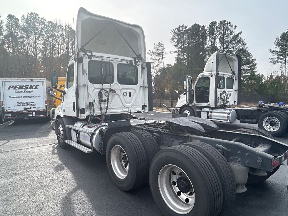 Day Cab Tractor-Heavy Duty Tractors-Freightliner-2019-T11664ST-Lithia Springs-GA-782,184\n\t\tmiles-$ 28,250 - Image 5