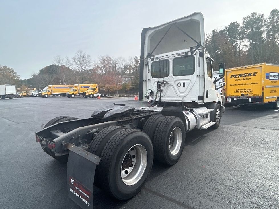 Day Cab Tractor-Heavy Duty Tractors-Freightliner-2019-T11664ST-Lithia Springs-GA-782,184\n\t\tmiles-$ 28,250 - Image 7