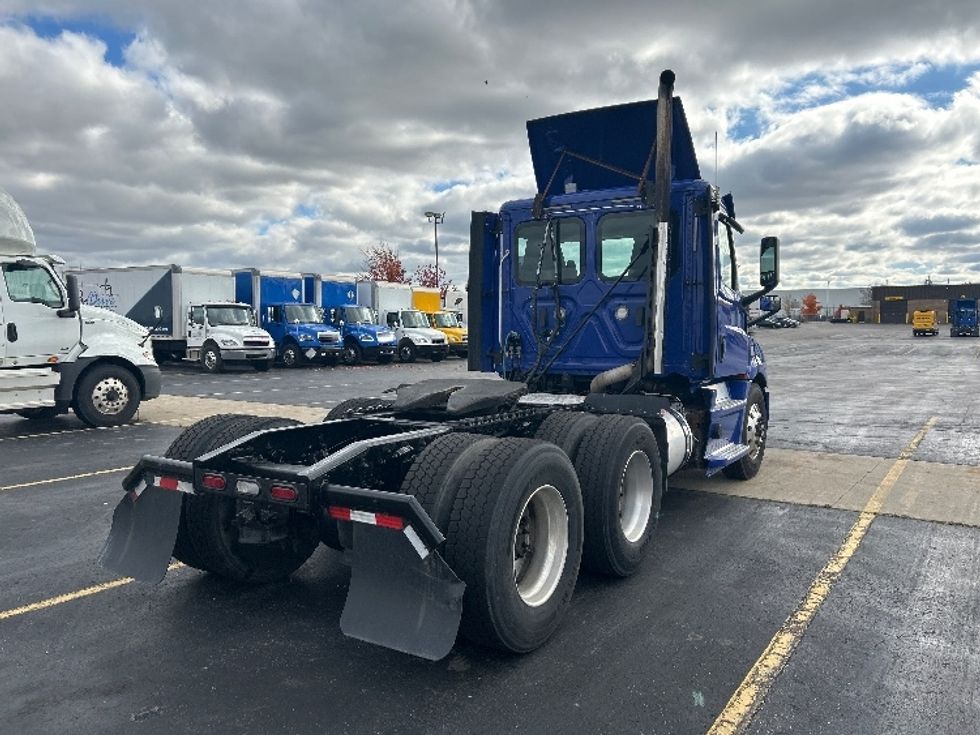 Day Cab Tractor-Heavy Duty Tractors-Freightliner-2019-T11664ST-London-ON-183,147\n\t\tkm-$ 59,750 - Image 7