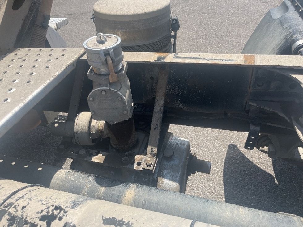 Day Cab Tractor-Heavy Duty Tractors-Freightliner-2019-T11664ST-Martinsville-VA-299,310\n\t\tmiles-$ 47,750 - Image 17