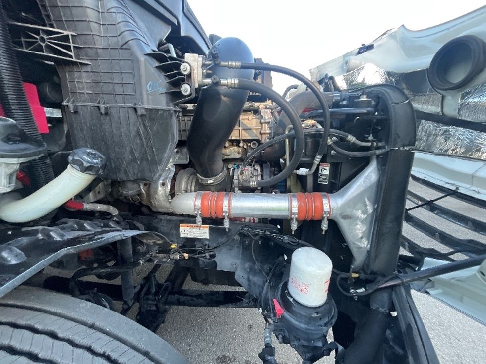 Day Cab Tractor-Heavy Duty Tractors-Freightliner-2019-T11664ST-Medley-FL-98,215\n\t\tmiles-$ 57,000 - Image 15