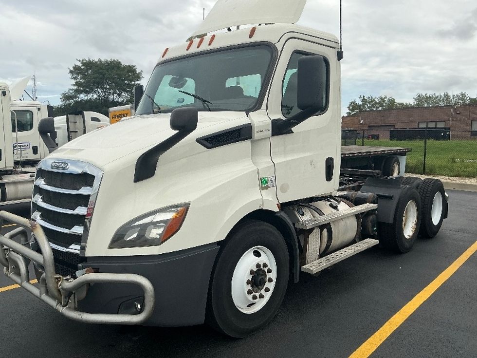 Day Cab Tractor-Heavy Duty Tractors-Freightliner-2019-T11664ST-Melrose Park-IL-767,737\n\t\tmiles-$ 23,000 - Image 3