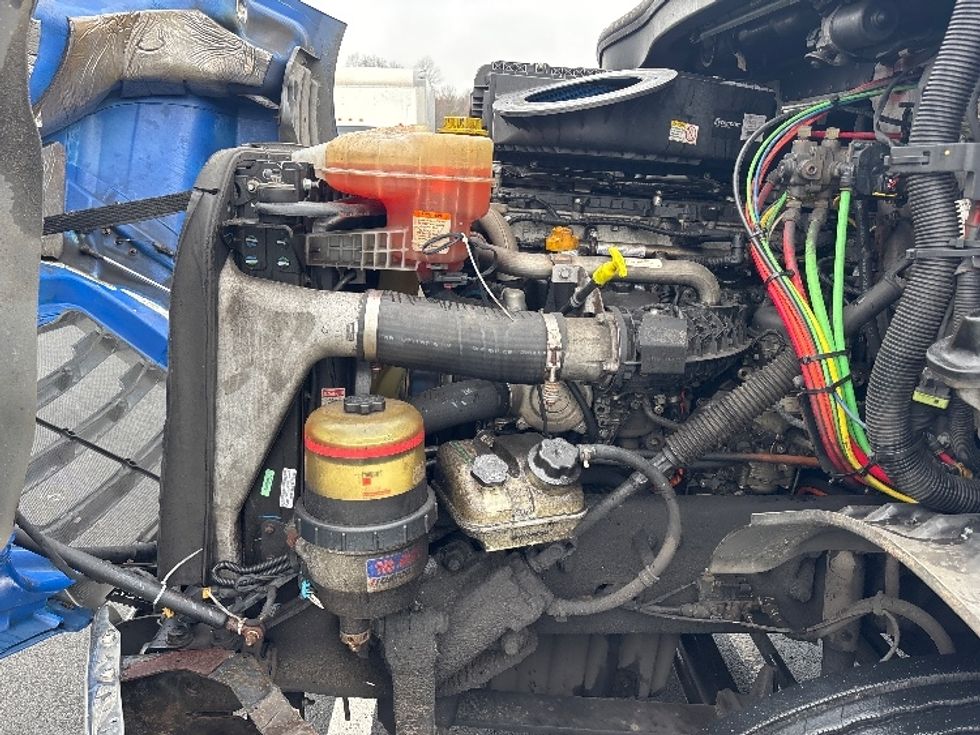 Day Cab Tractor-Heavy Duty Tractors-Freightliner-2019-T11664ST-North Bergen-NJ-125,000\n\t\tmiles-$ 53,750 - Image 16