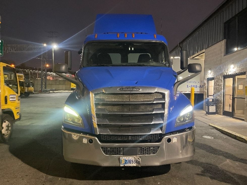 Day Cab Tractor-Heavy Duty Tractors-Freightliner-2019-T11664ST-North Bergen-NJ-258,109\n\t\tmiles-$ 46,500 - Image 18