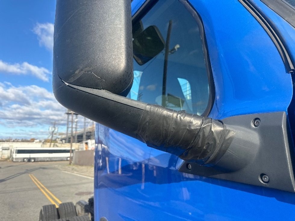 Day Cab Tractor-Heavy Duty Tractors-Freightliner-2019-T11664ST-North Bergen-NJ-258,109\n\t\tmiles-$ 46,500 - Image 19