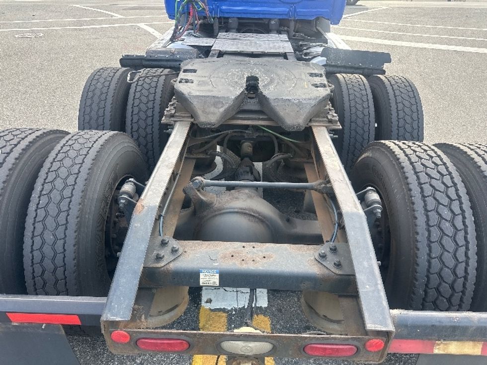 Day Cab Tractor-Heavy Duty Tractors-Freightliner-2019-T11664ST-North Bergen-NJ-258,109\n\t\tmiles-$ 46,500 - Image 6