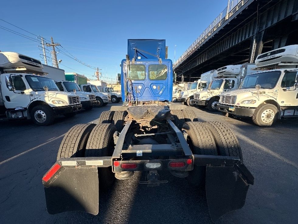 Day Cab Tractor-Heavy Duty Tractors-Freightliner-2019-T11664ST-North Bergen-NJ-40,816\n\t\tmiles-$ 56,500 - Image 6