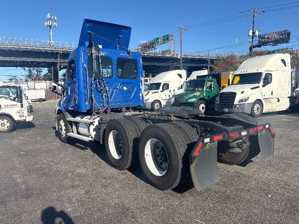 Day Cab Tractor-Heavy Duty Tractors-Freightliner-2019-T11664ST-North Bergen-NJ-62,963\n\t\tmiles-$ 56,500 - Image 5