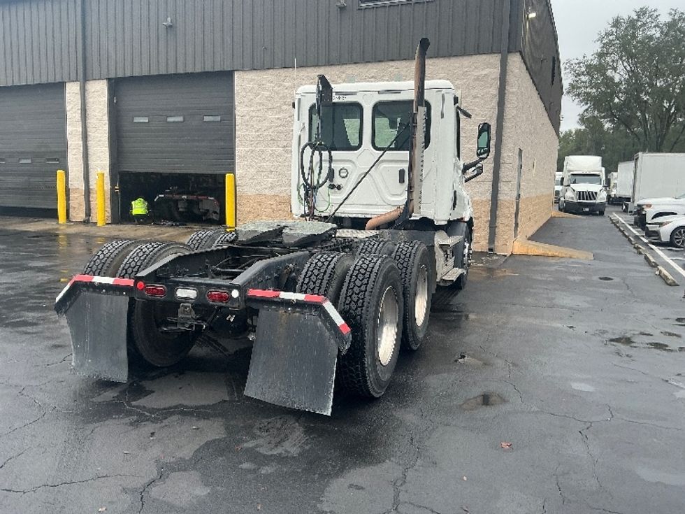 Day Cab Tractor-Heavy Duty Tractors-Freightliner-2019-T11664ST-Pensacola-FL-613,538\n\t\tmiles-$ 29,500 - Image 7