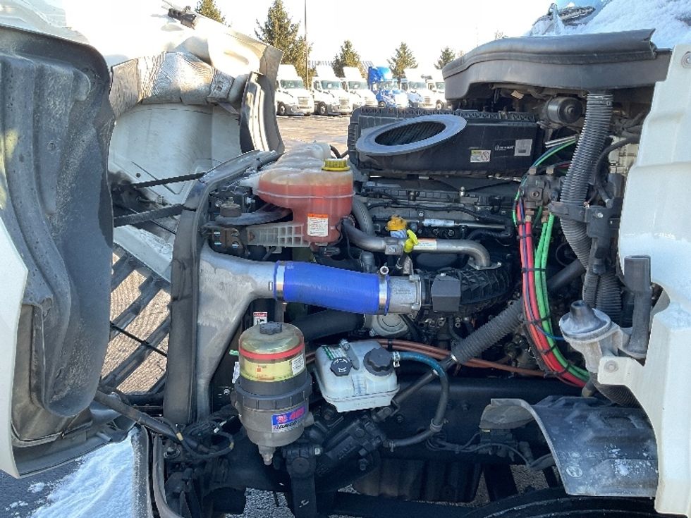 Day Cab Tractor-Heavy Duty Tractors-Freightliner-2019-T11664ST-Perrysburg-OH-377,572\n\t\tmiles-$ 50,500 - Image 16